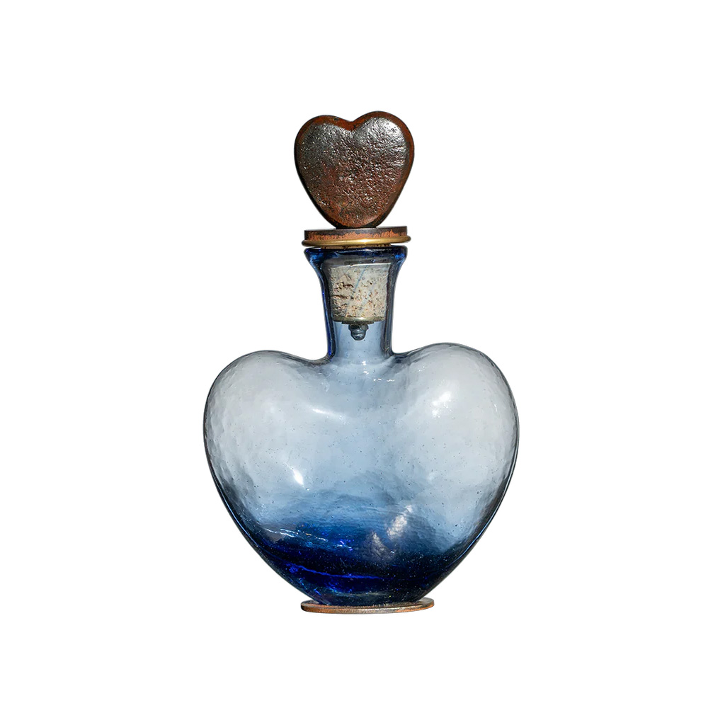 Jan Barboglio Dos Corazones Heart Decanter