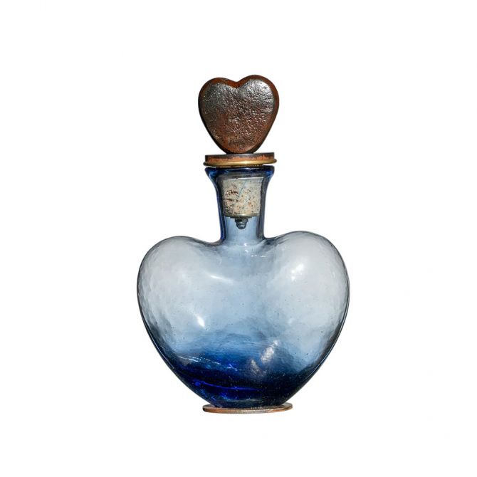 Jan Barboglio Dos Corazones Heart Decanter