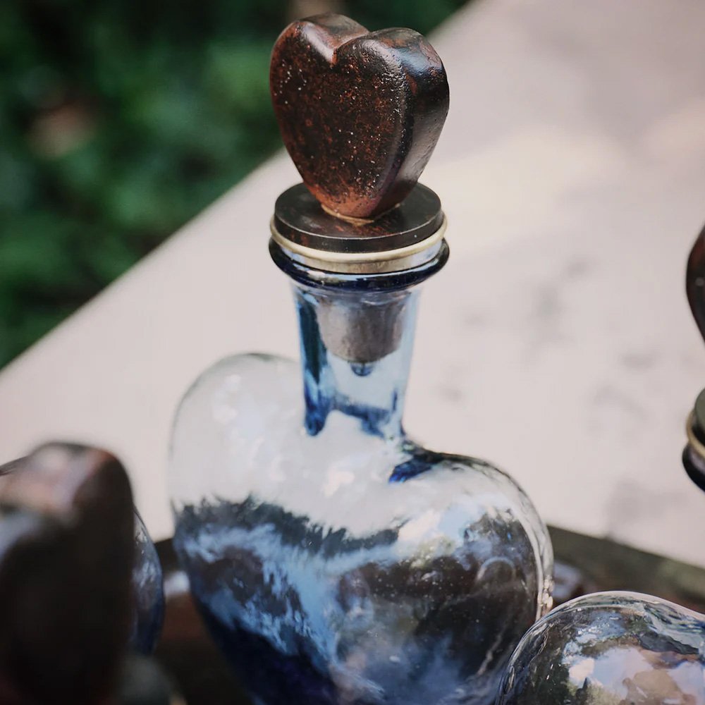 Jan Barboglio Dos Corazones Heart Decanter