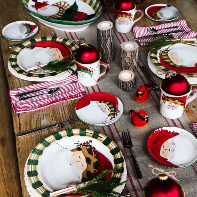 Vietri Old St. Nick Dinner Plate, Red Hat