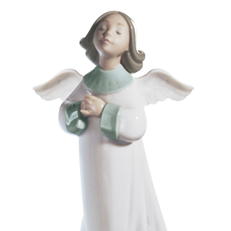 Lladro An Angel's Wish Figurine