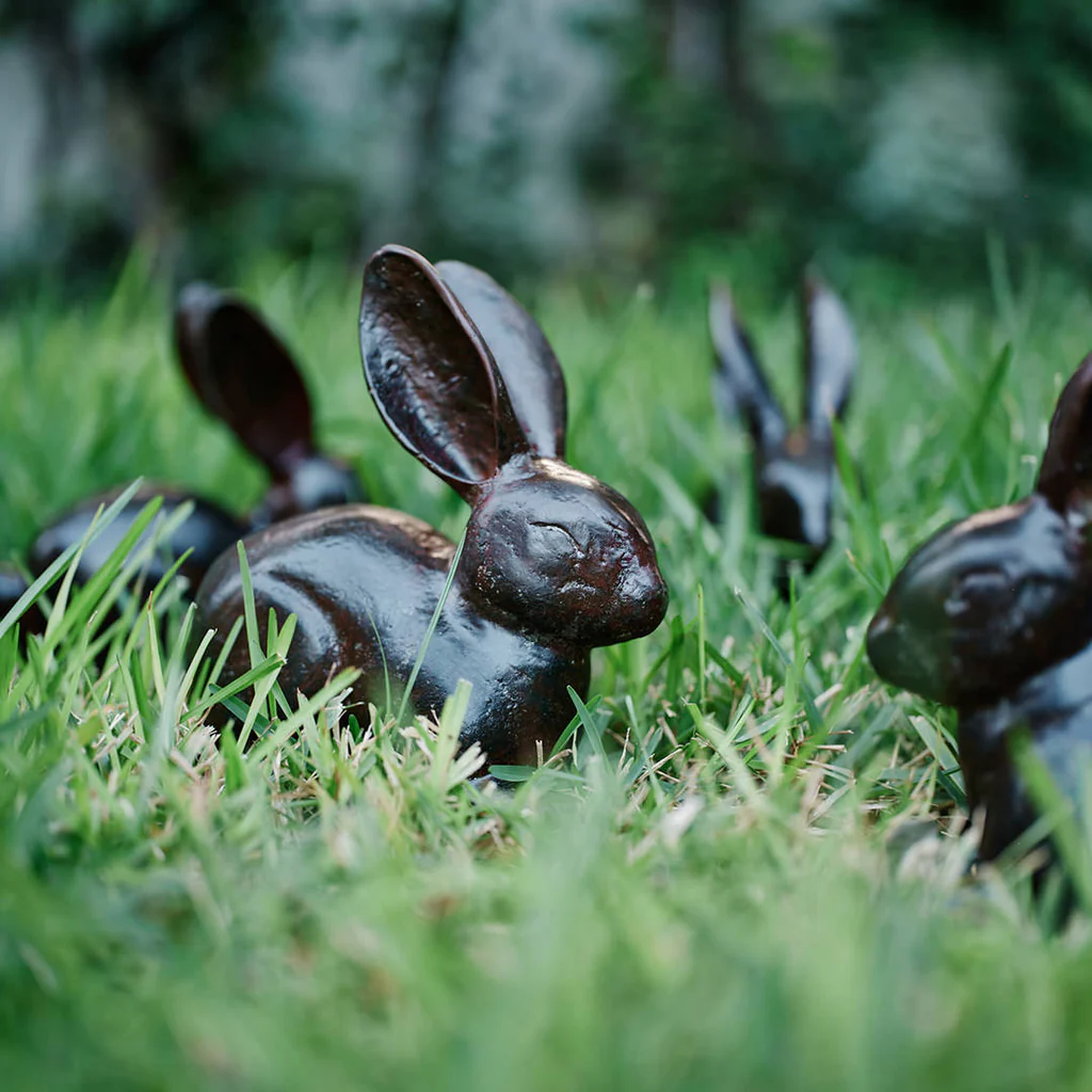 Jan Barboglio Liebre Bunny Figurine