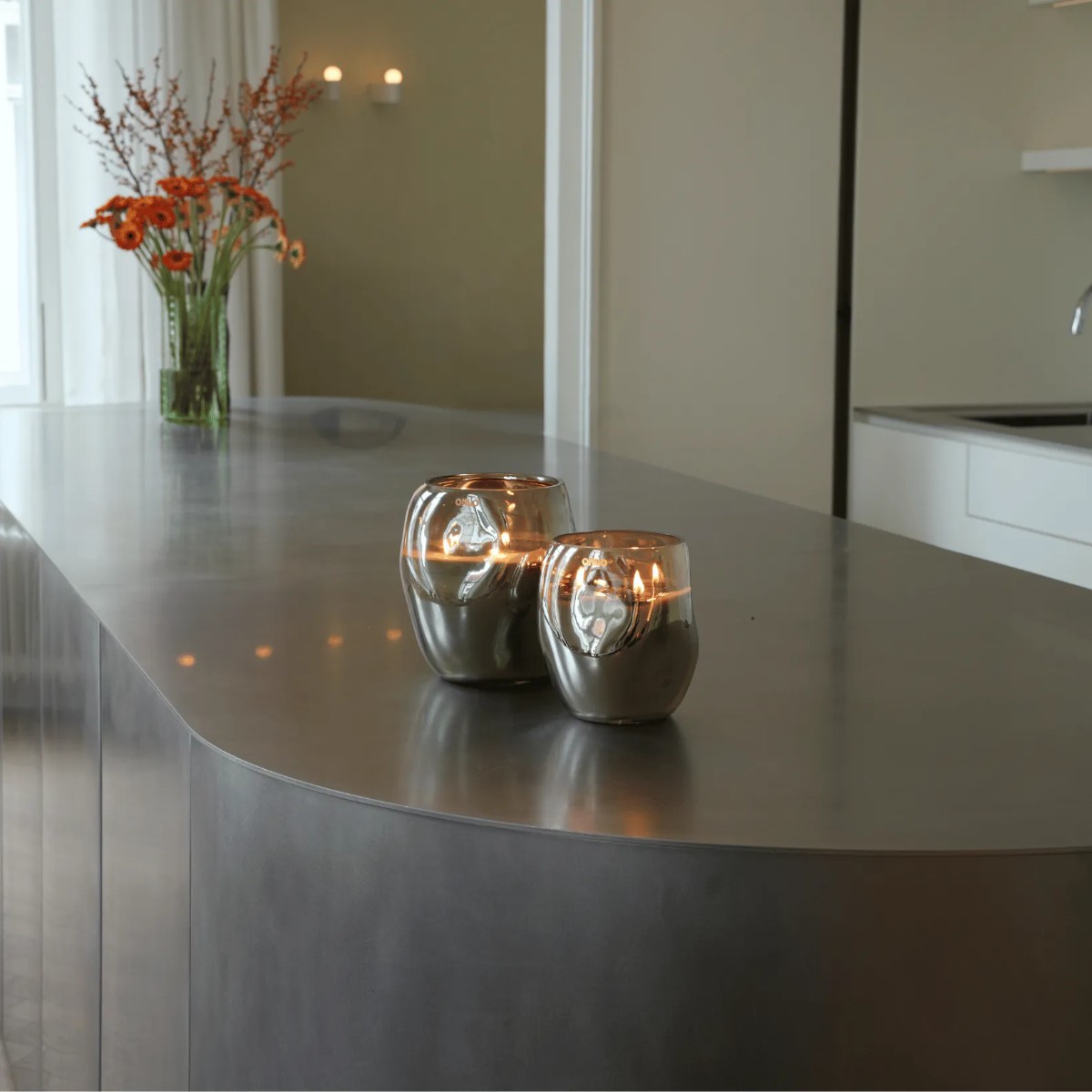 ONNO Collection Cape Champagne Candle, XL