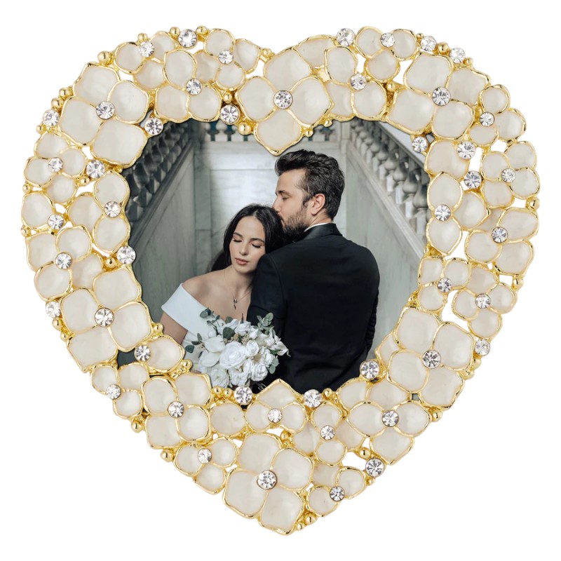 Olivia Reigel Dogwood Heart Frame, 3x3