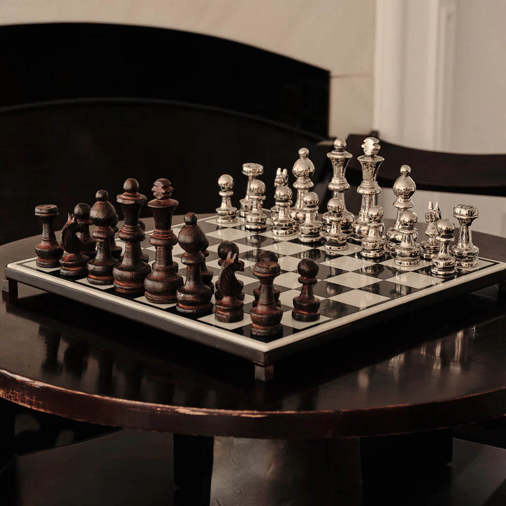 Jan Barboglio Checkmate Chess Set Game