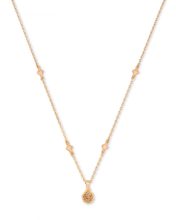 Nola Gold Pendant Necklace in Red Illusion