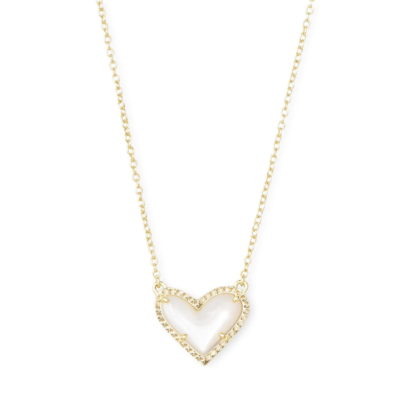 Kendra Scott Ari Heart Gold Tone Pendant Necklace in Ivory Mother of Pearl