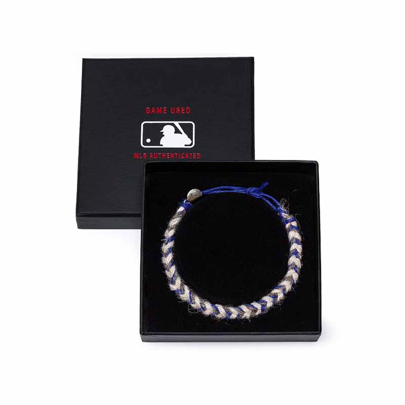 Token & Icons Atlanta Braves Game Used Baseball Yarn Friendship Bracelet