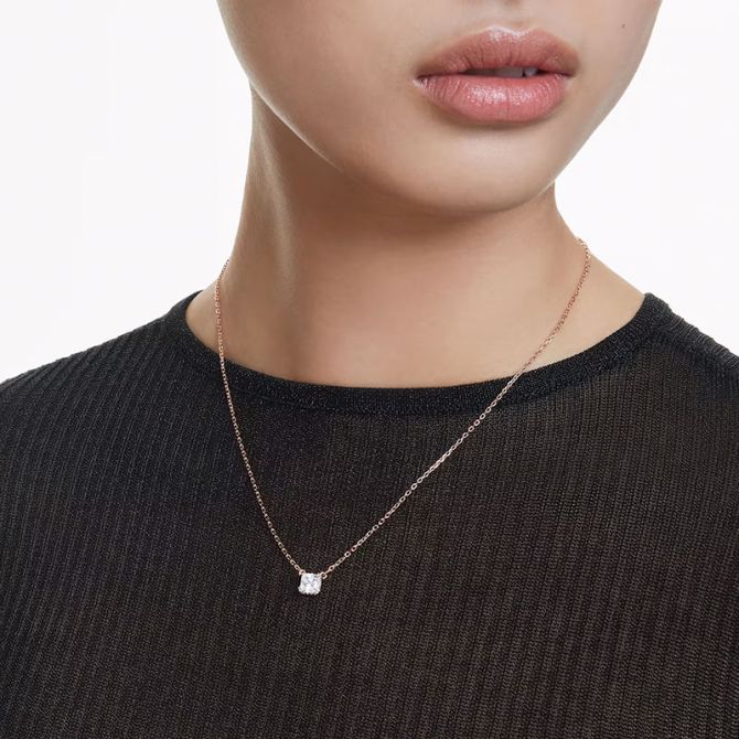 ネックレス・ペンダント SWAROVSKI Stilla rhodium necklace 5636708 Swarovski 5636708 Stilla Pendant, Pear cut, Rhodium Finish