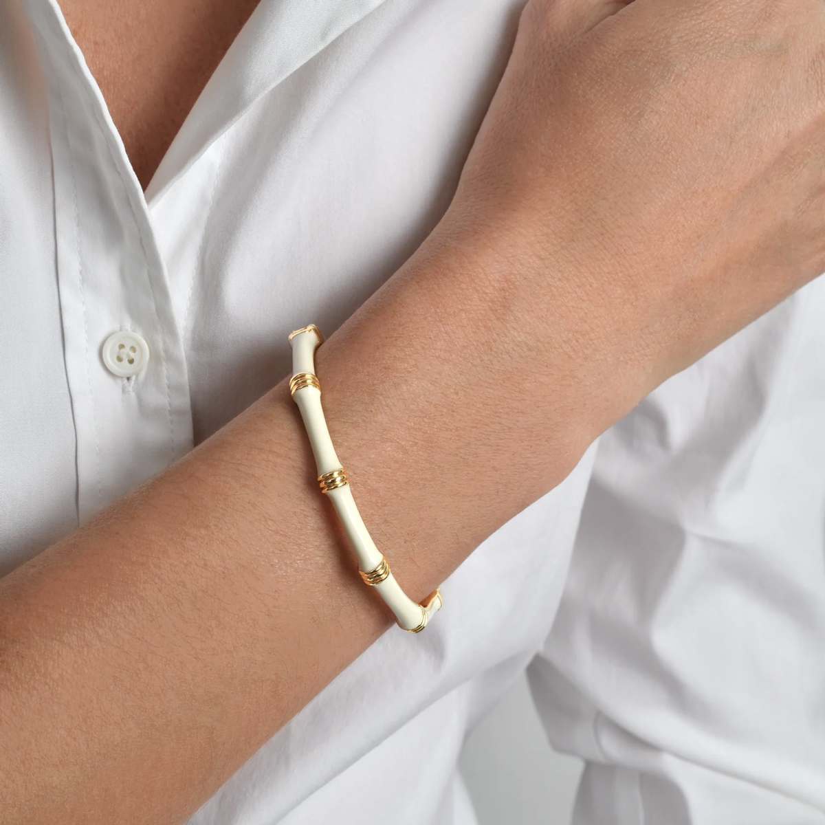 Anabel Aram Bamboo Enameled Hinged Bangle, Crème