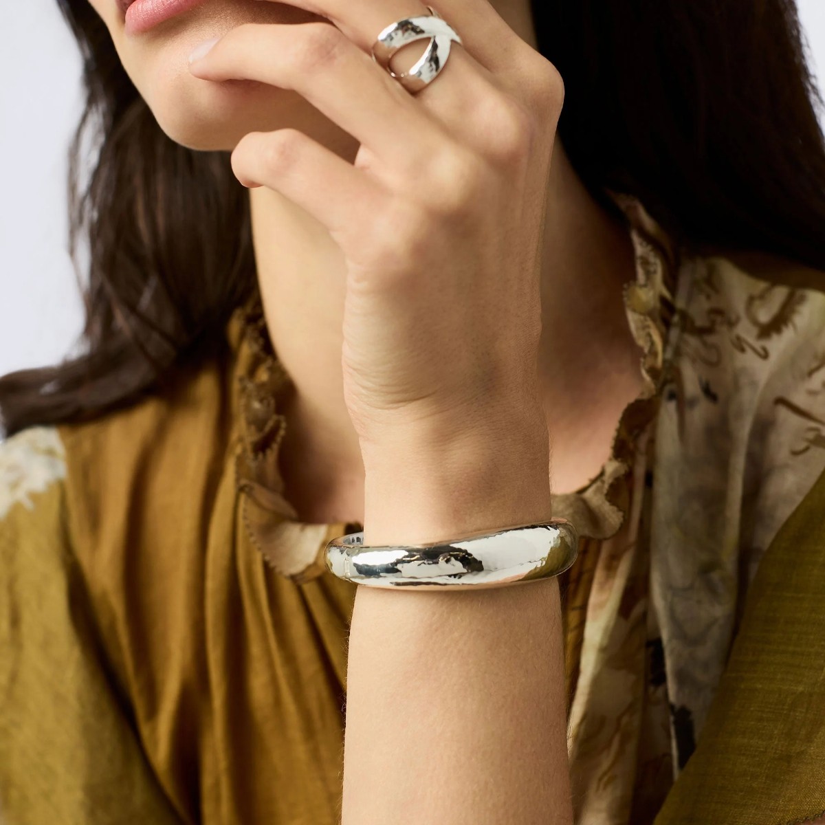 Julie Vos Catalina Demi Hinge Bangle, Silver