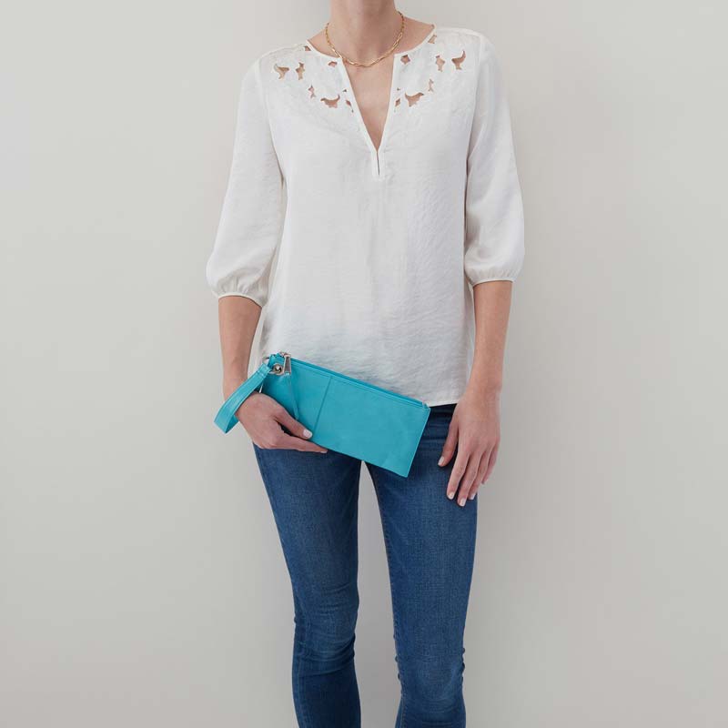 HOBO Vida Wristlet, Aqua