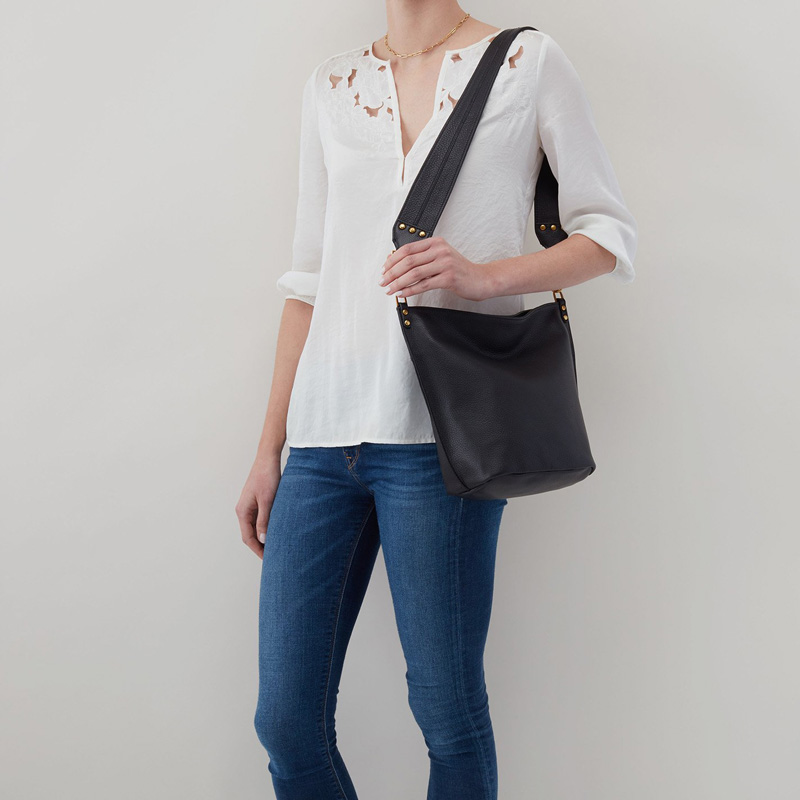 Hobo Flare Bucket Bag, Black