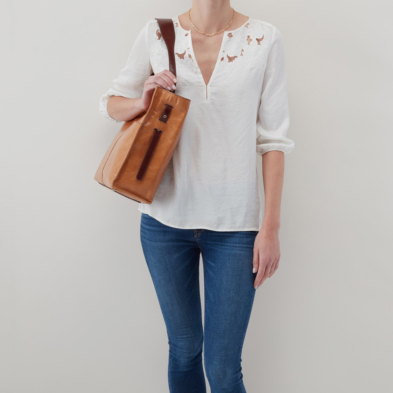 Hobo Park Tote, Honey