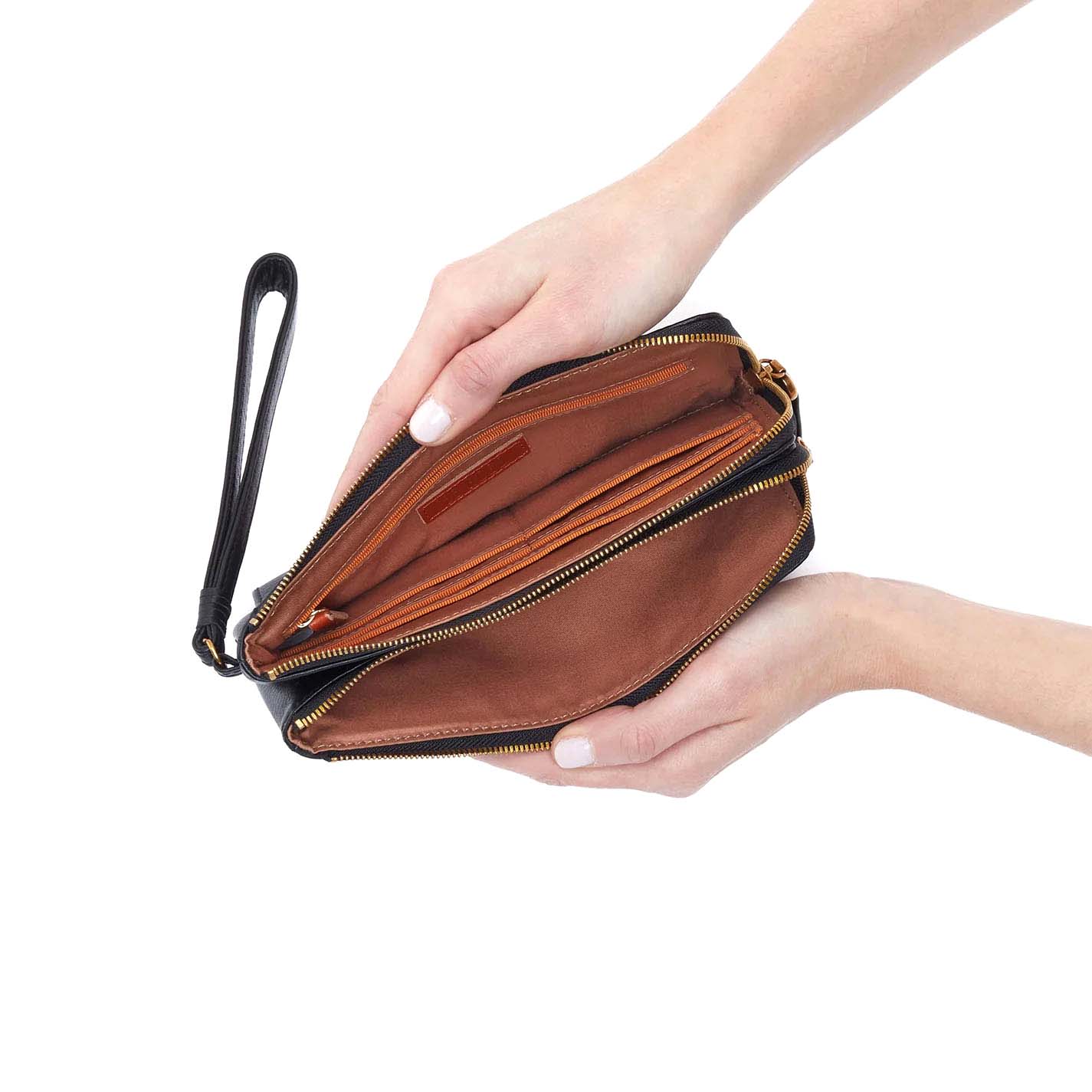 HOBO Dayton Wristlet, Black