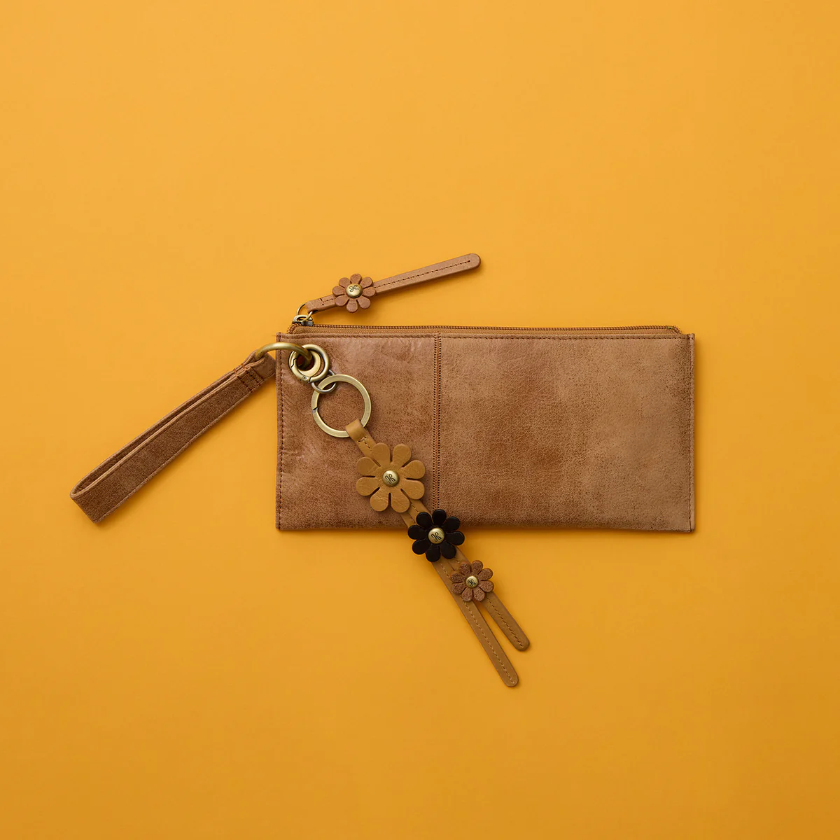 HOBO Triflower Keychain, Natural