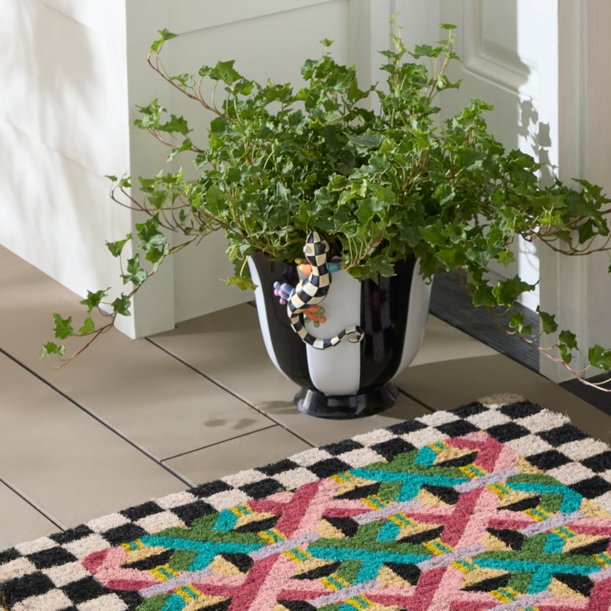 MacKenzie-Childs Gecko Pot Climber