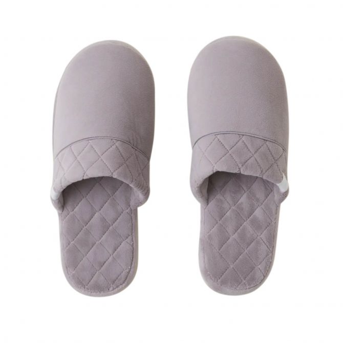 Barefoot Dreams LuxeChic Beach Rock Slippers, Small