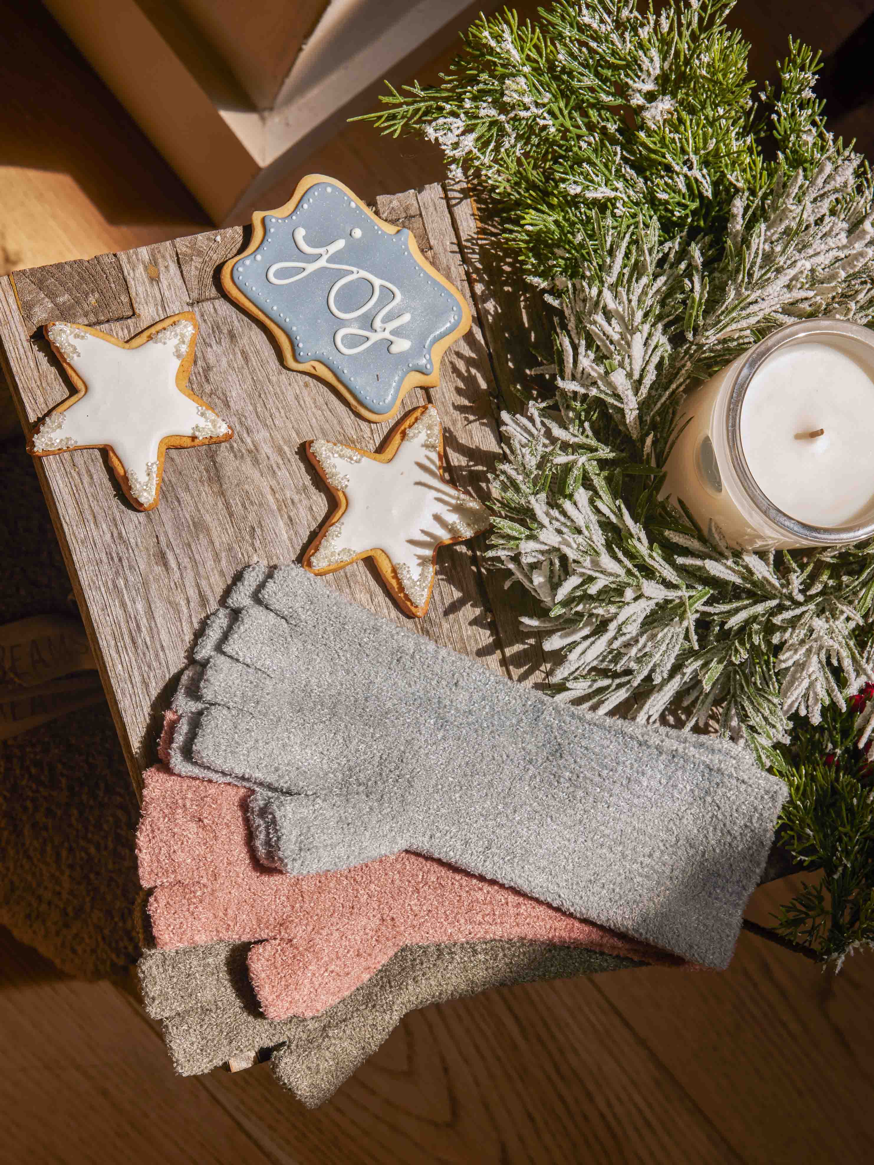 Barefoot Dreams CozyChic Terra Lite Fingerless Gloves, Small/Medium