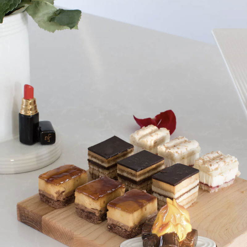 Nora Fleming Hello Gorgeous! Mini