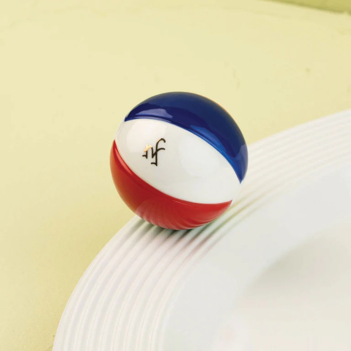 Nora Fleming Beach Ball Mini
