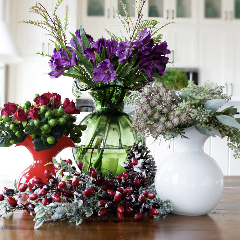 Vietri Hibiscus Glass Dark Green Fluted Vase, Medium