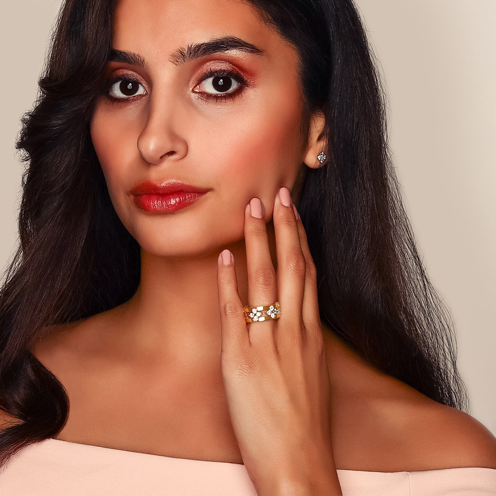 Roberto Coin Love in Verona Diamond Ring in Yellow Gold