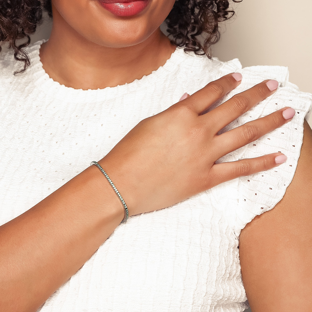 Demeglio Extensible Tsavorite Garnet Stretch Bracelet in White Gold