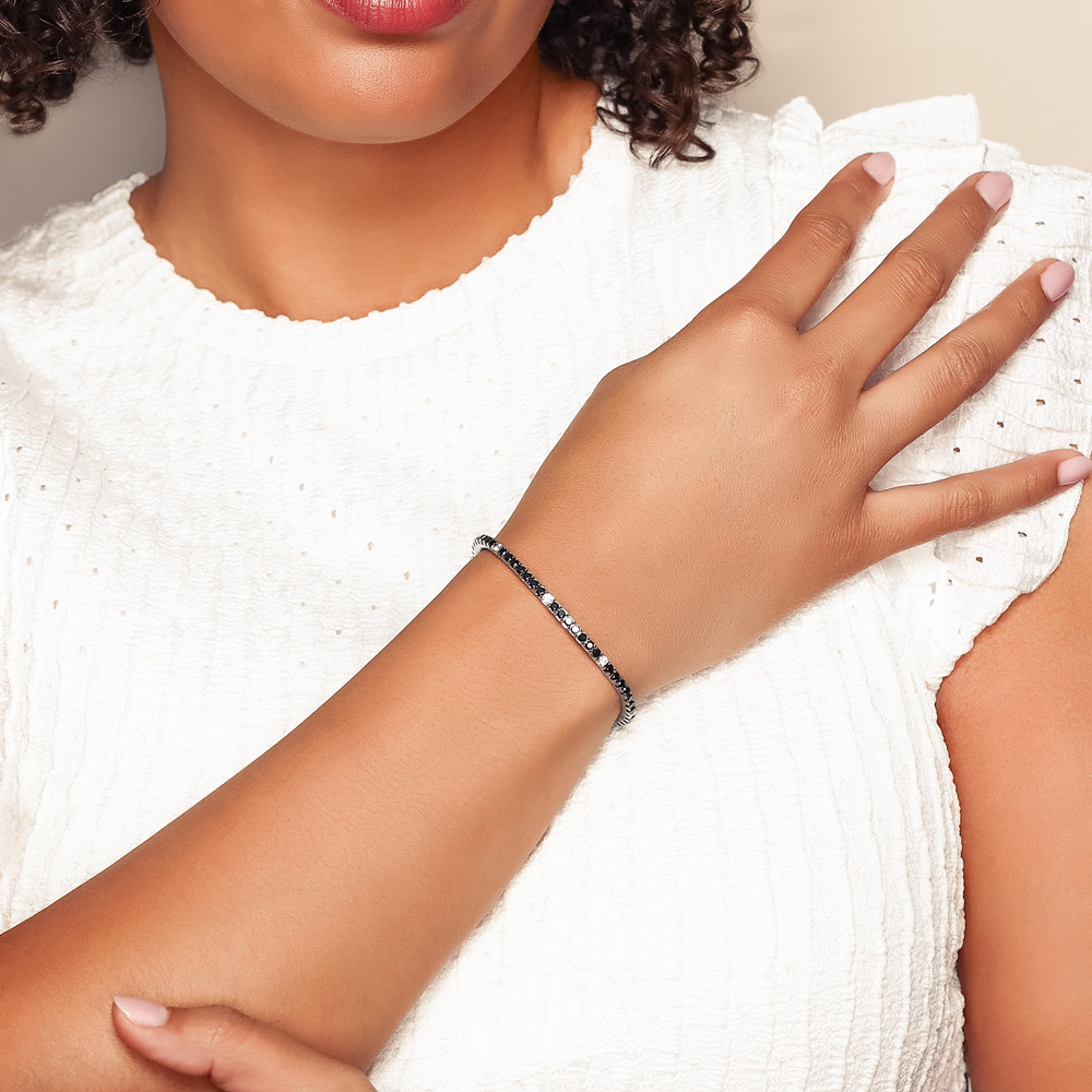 Demeglio Extensible Black & White Diamond Stretch Bracelet in White Gold