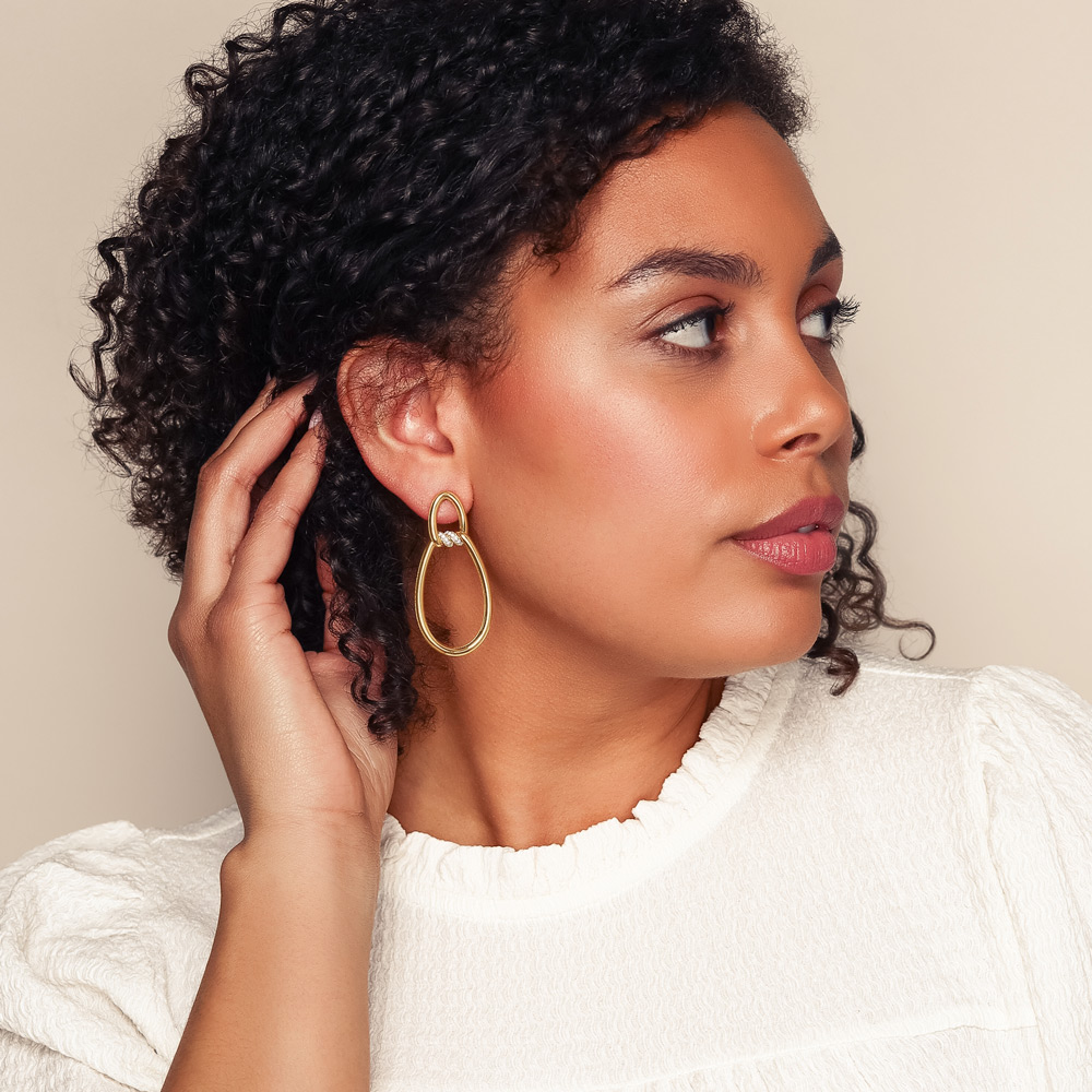 Roberto Coin Cialoma Diamond Twisted Enlongated Circle Drop Earrings in Yellow Gold