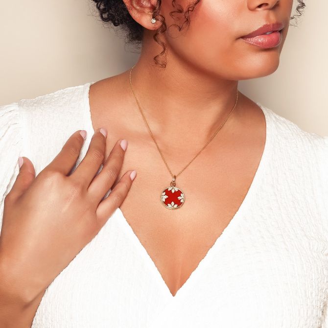 Roberto Coin Chalcedony & Diamond Flower Circle Pendant in Roberto Coin Chalcedony & Diamond Flower Circle Pendant in