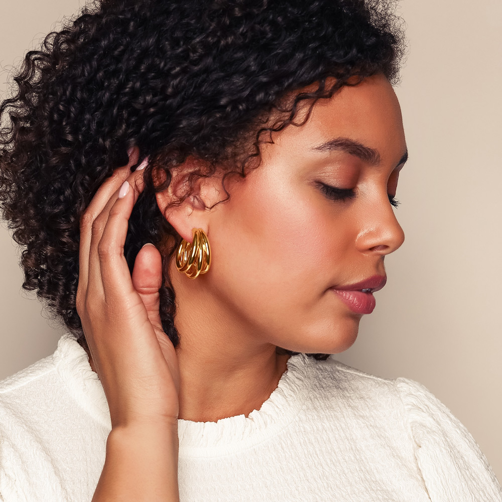 Roberto Coin Oro Classic Yellow Gold Triple Hoop Huggie Earrings