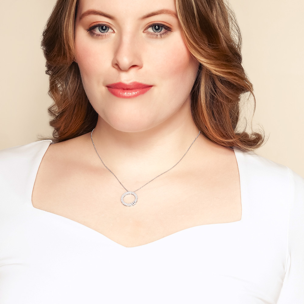 Roberto Coin Love in Verona Diamond Pavé Circle Pendant in White Gold