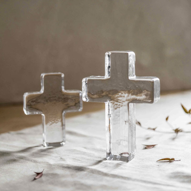 Simon Pearce Cross, 5