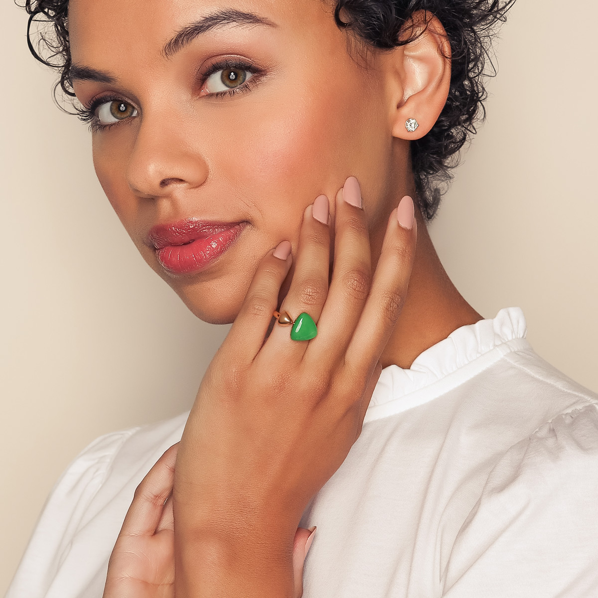 Vhernier Freccia Trillion Jade & Rock Crystal Quartz Ring in Yellow Gold