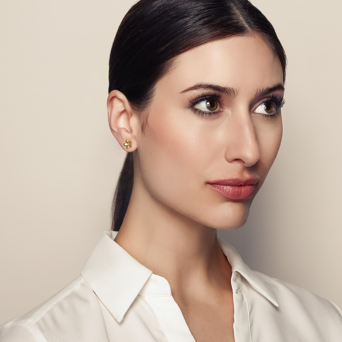 Frederic Sage Diamond Flower Dainty Stud Earrings in Yellow Gold