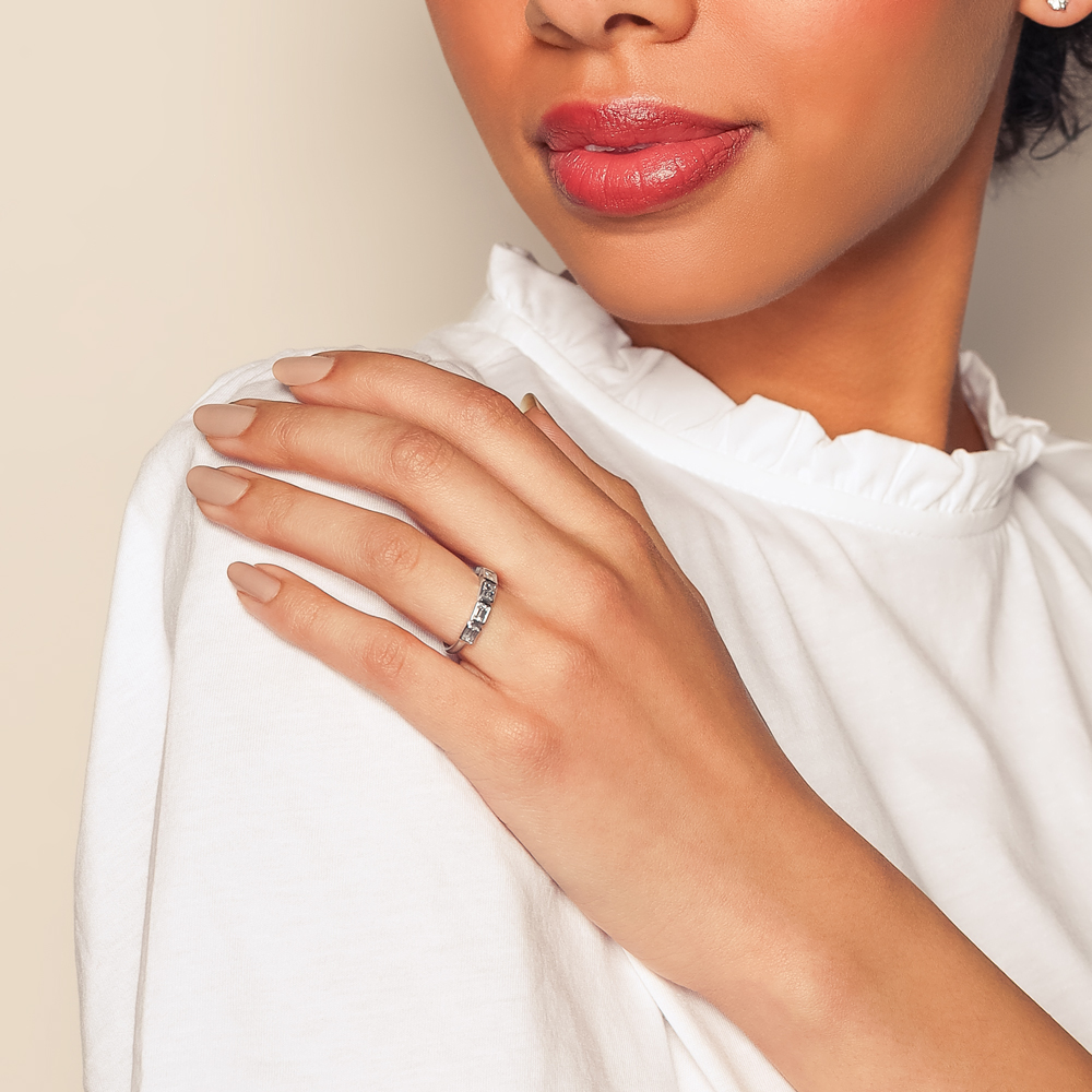 Emerald Cut Diamond 5 Stone Bezel Set Wedding Band in Platinum