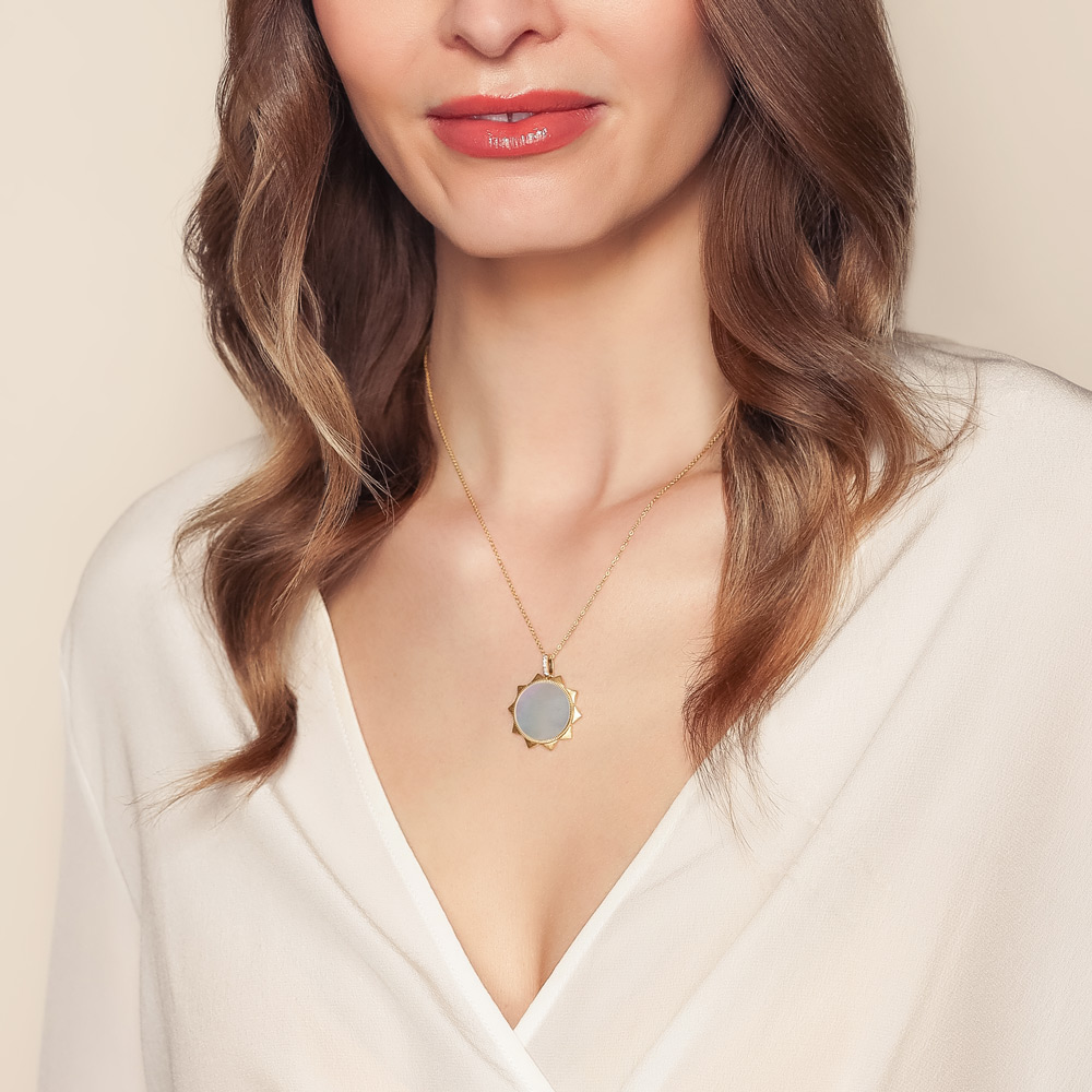 Doves Mother of Pearl Sunburst Pendant in Yellow Gold, 18