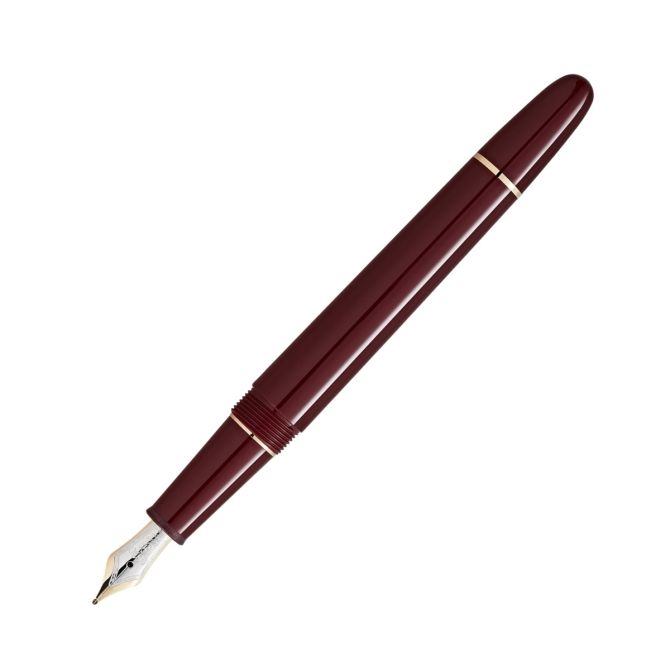 Montblanc Meisterstuck Burgundy Red Classique Pen, Fountain