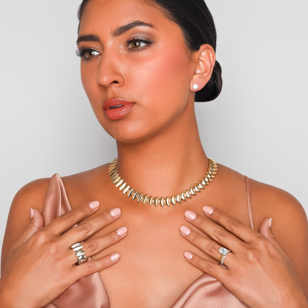 Vhernier Eclisse Endless Yellow Gold Half Moon Collar Necklace