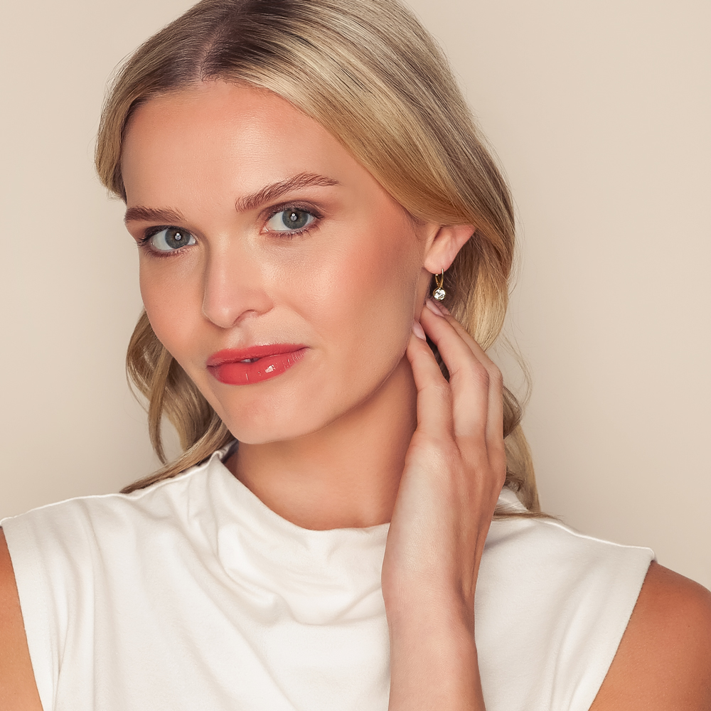 Bezel Set Round Diamond Drop Earrings in Yellow Gold, 1.40 cttw