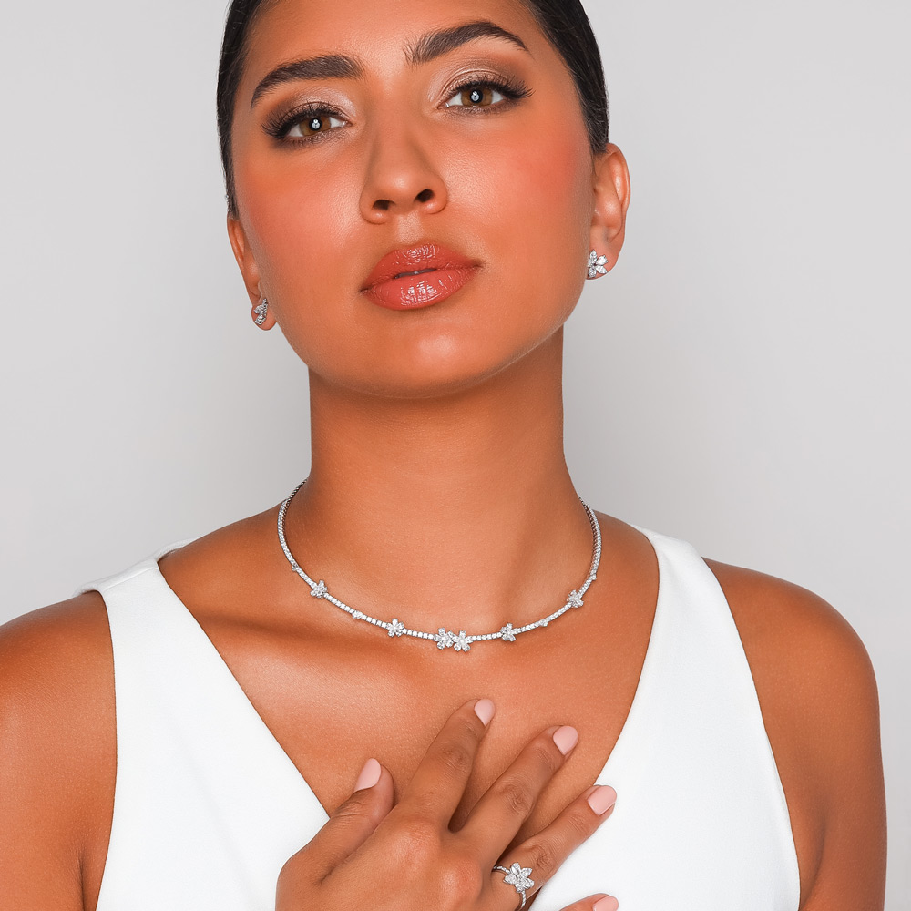 Zydo Collection Diamond Flower Station Collar Tennis Necklace in White Gold