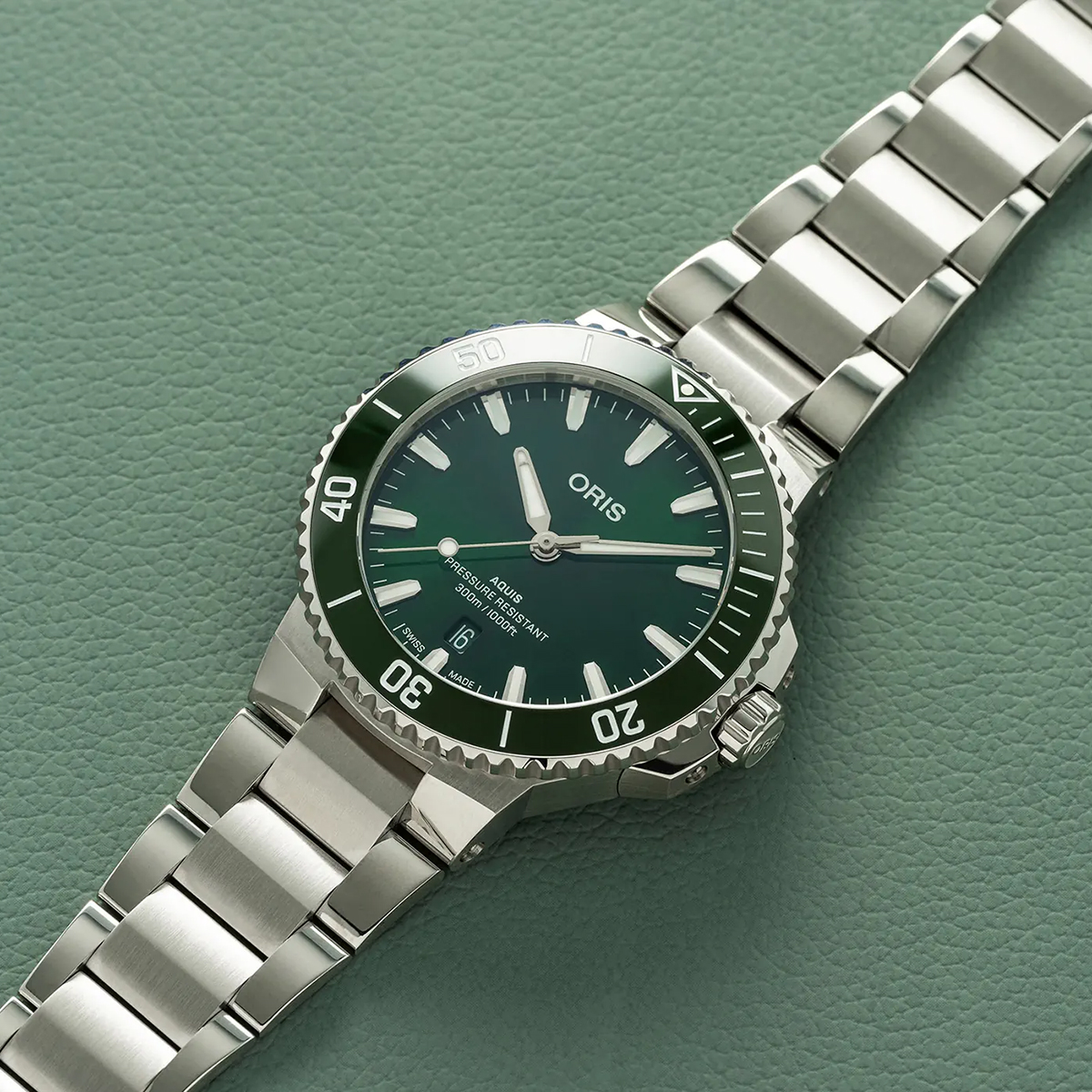 Oris Aquis Date 41.50mm Watch, Green Dial