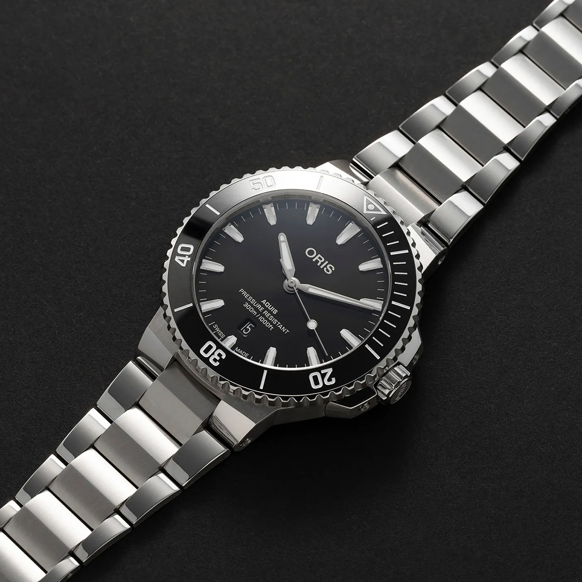 Oris Aquis Date 43.50mm Watch, Black Dial