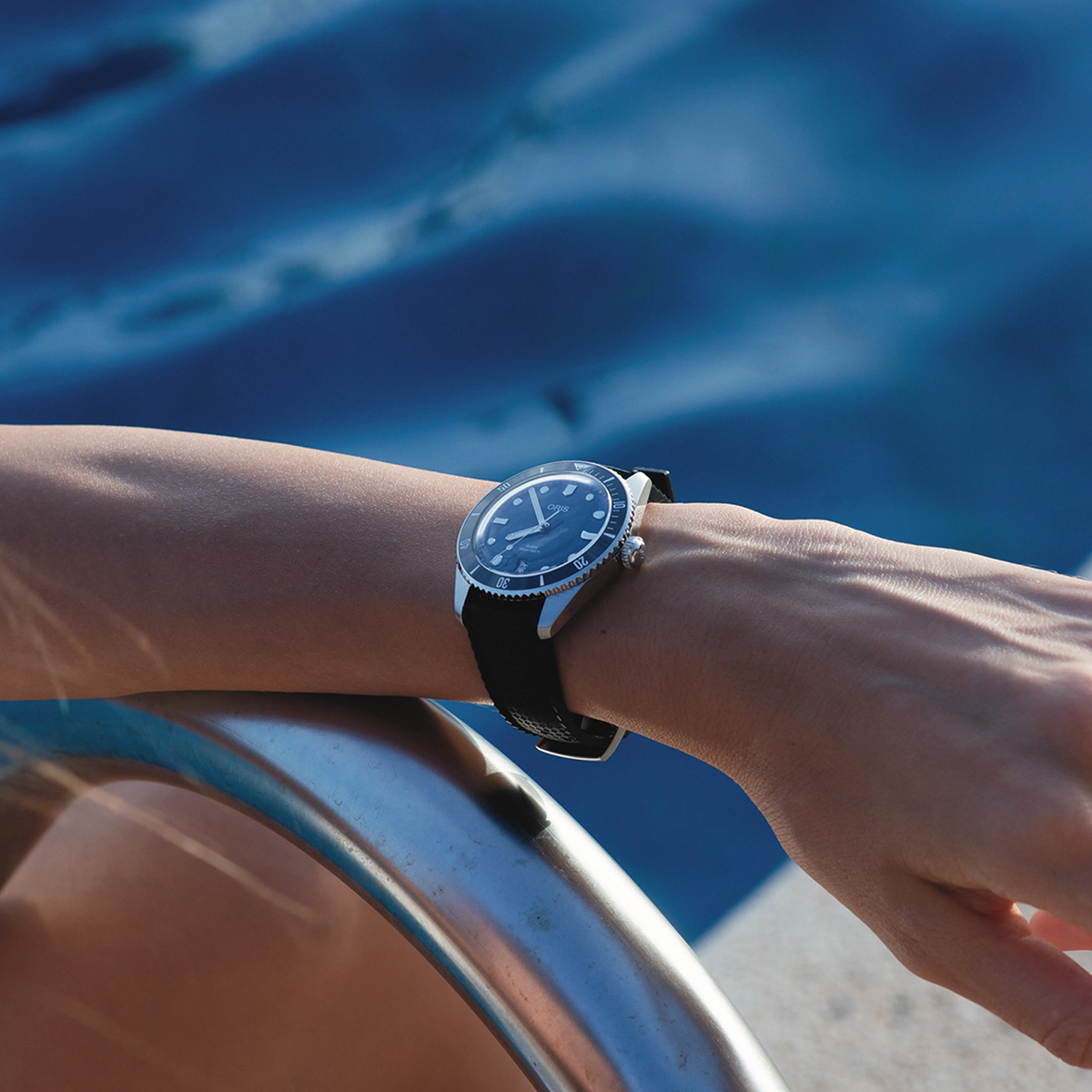 Oris Divers Date 39mm Watch, Blue Dial