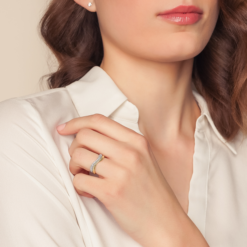 Diamond Pavé Wavy Double Band Ring in Two Tone