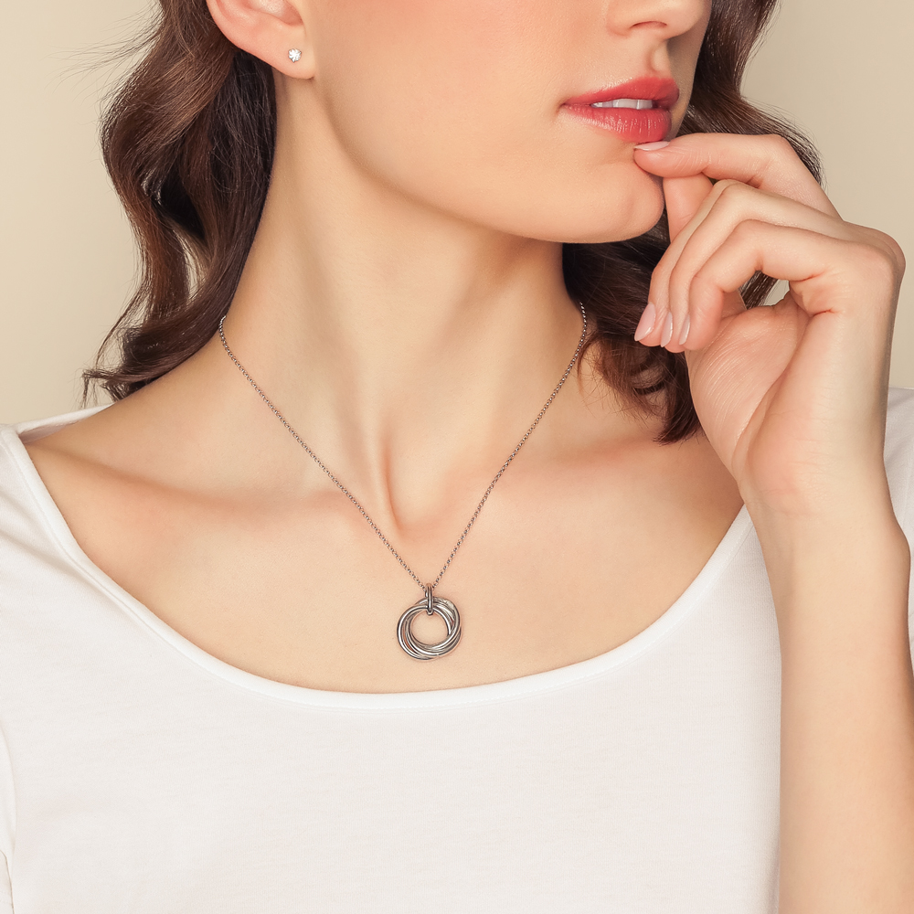 Sterling Silver Intertwined Circle Pendant, 16