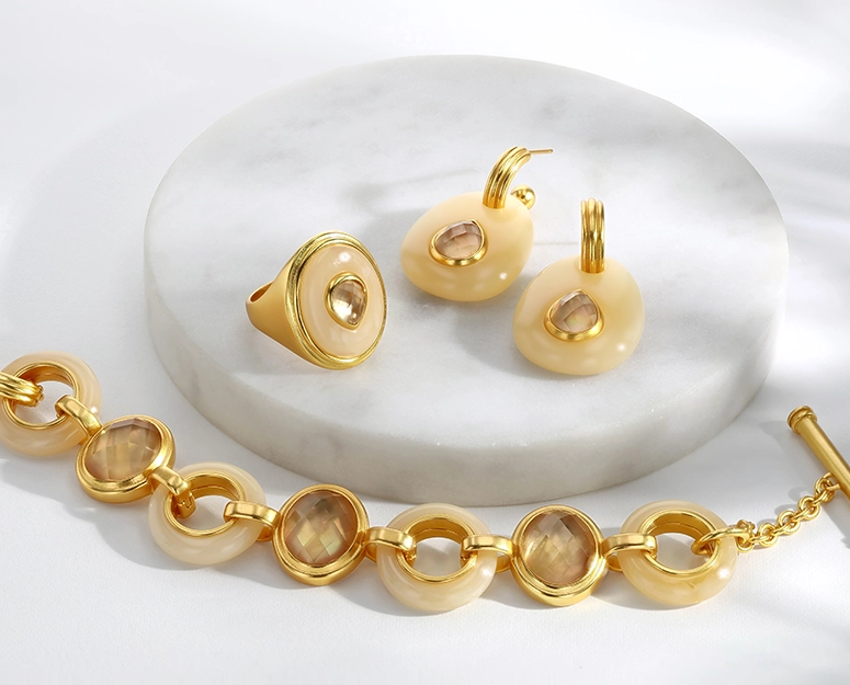 Learn about Fine vs. Fashion