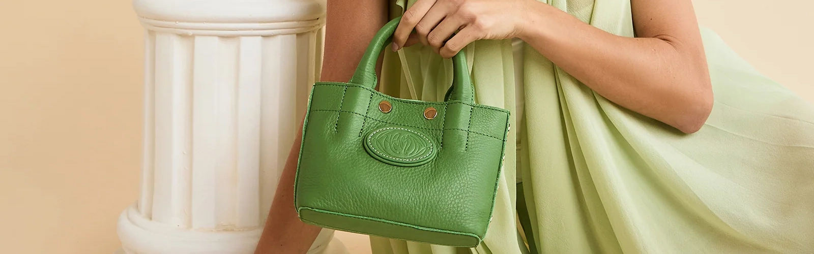 Handbags & Wallets