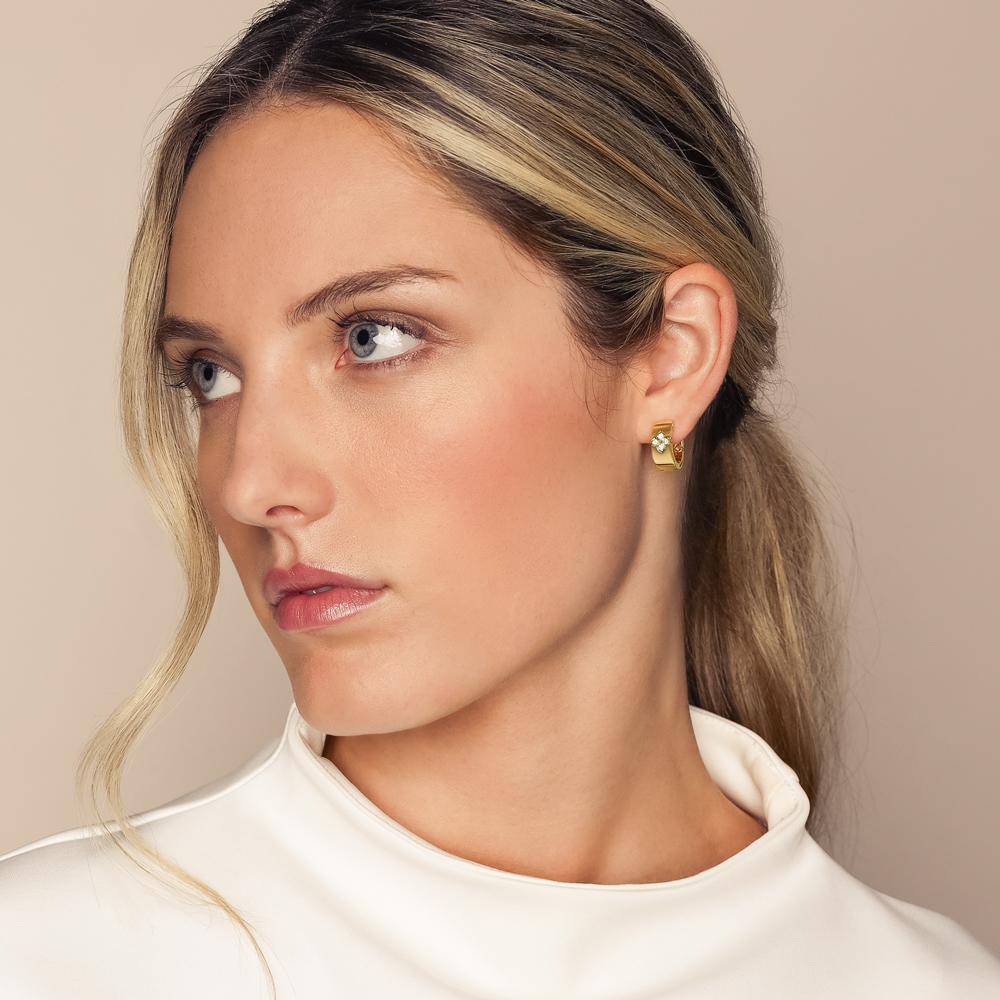 Roberto Coin Love in Verona Yellow Gold Wide Huggie Hoop Earrings with Diamonds, 15 mm